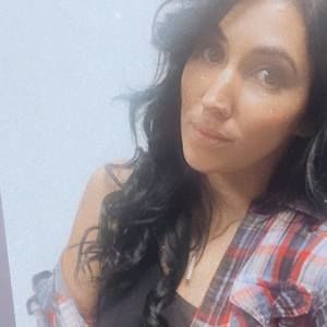 Meet your Posher, Joanie